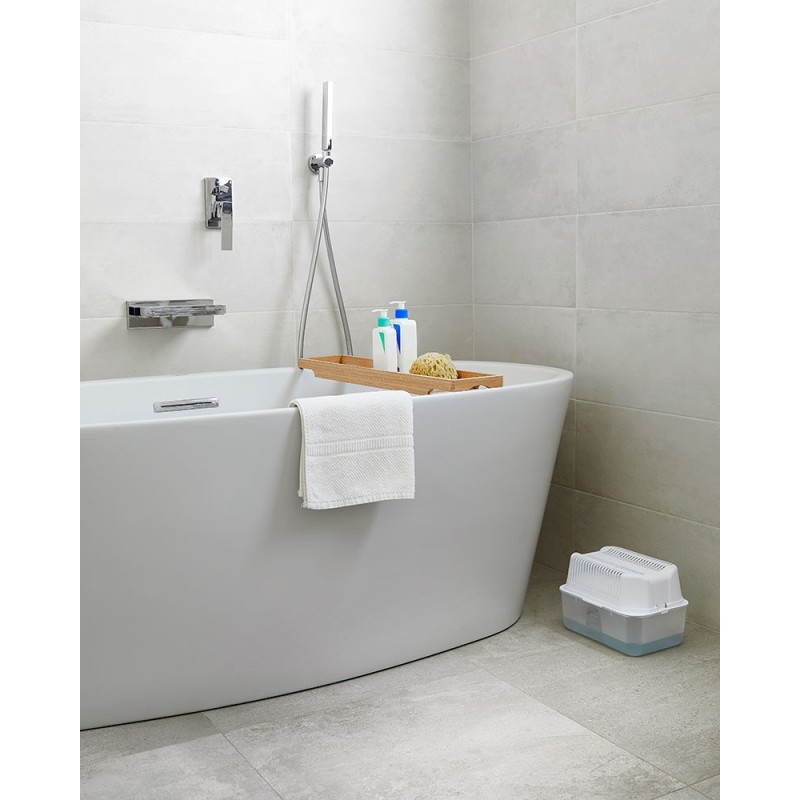 Coloca tu aparato antihumedad en el baño y deja que actúe contra la humedad por condensación