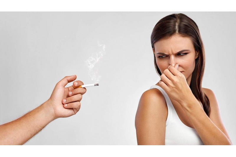 8 trucos infalibles que eliminan el olor a tabaco de casa